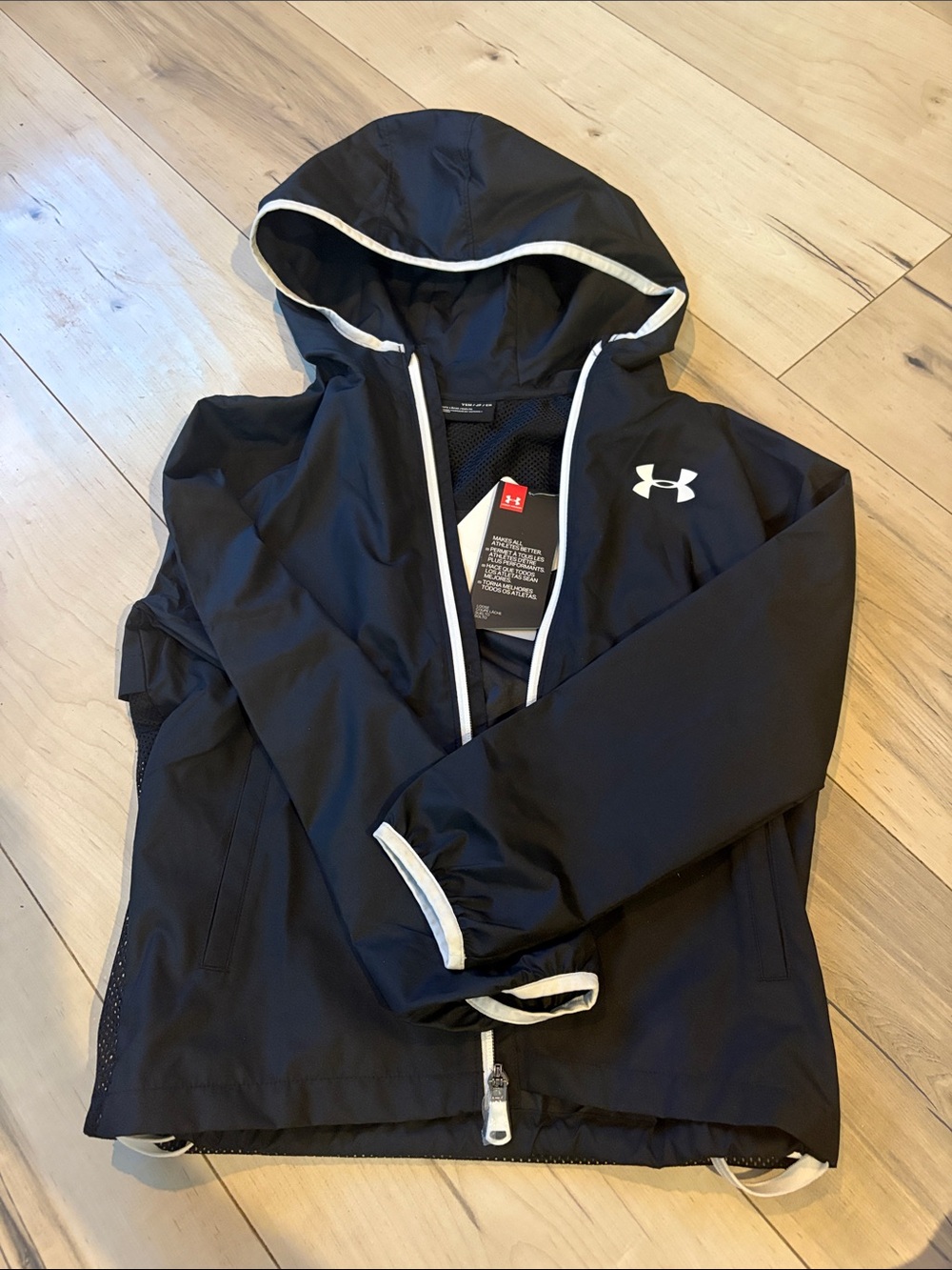 NWT Under Armour Hooded Windbreaker s M